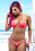 Thais Bianca